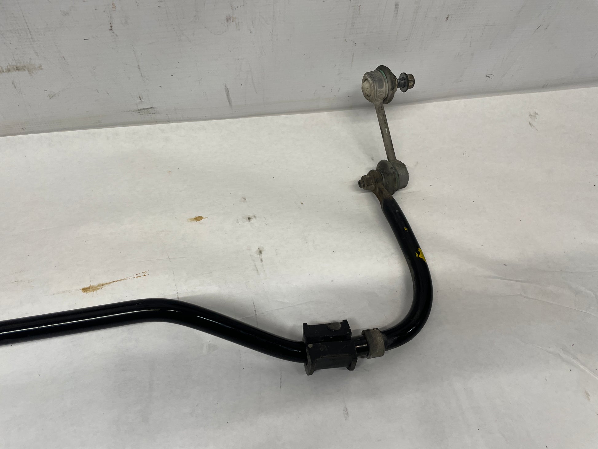 2008 Pontiac G8 GT Rear Suspension Stabilizer Sway Bar OEM - Day's Parts Yard
