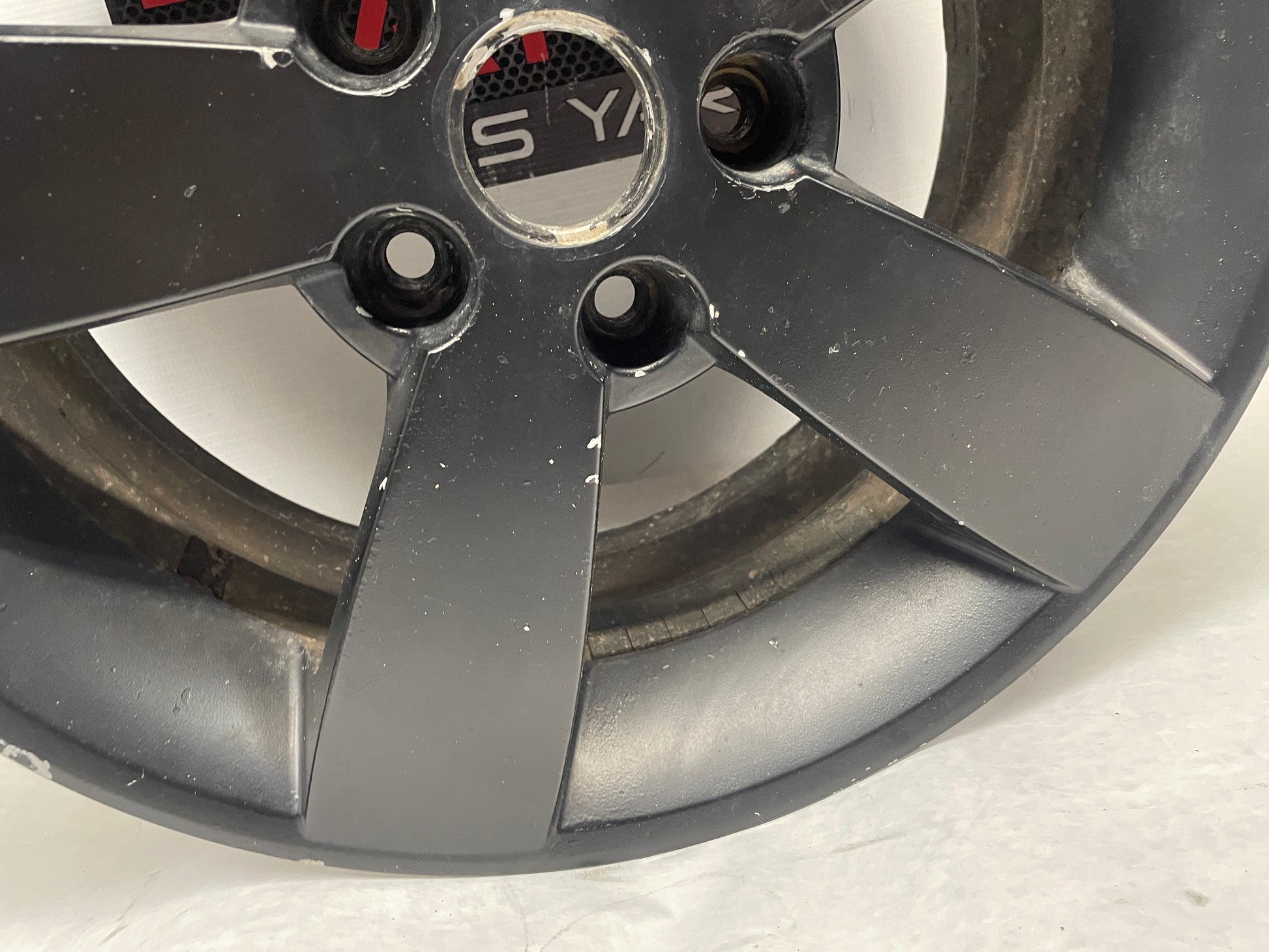 2006 Pontiac GTO Wheel 18X8 OEM - Day's Parts Yard