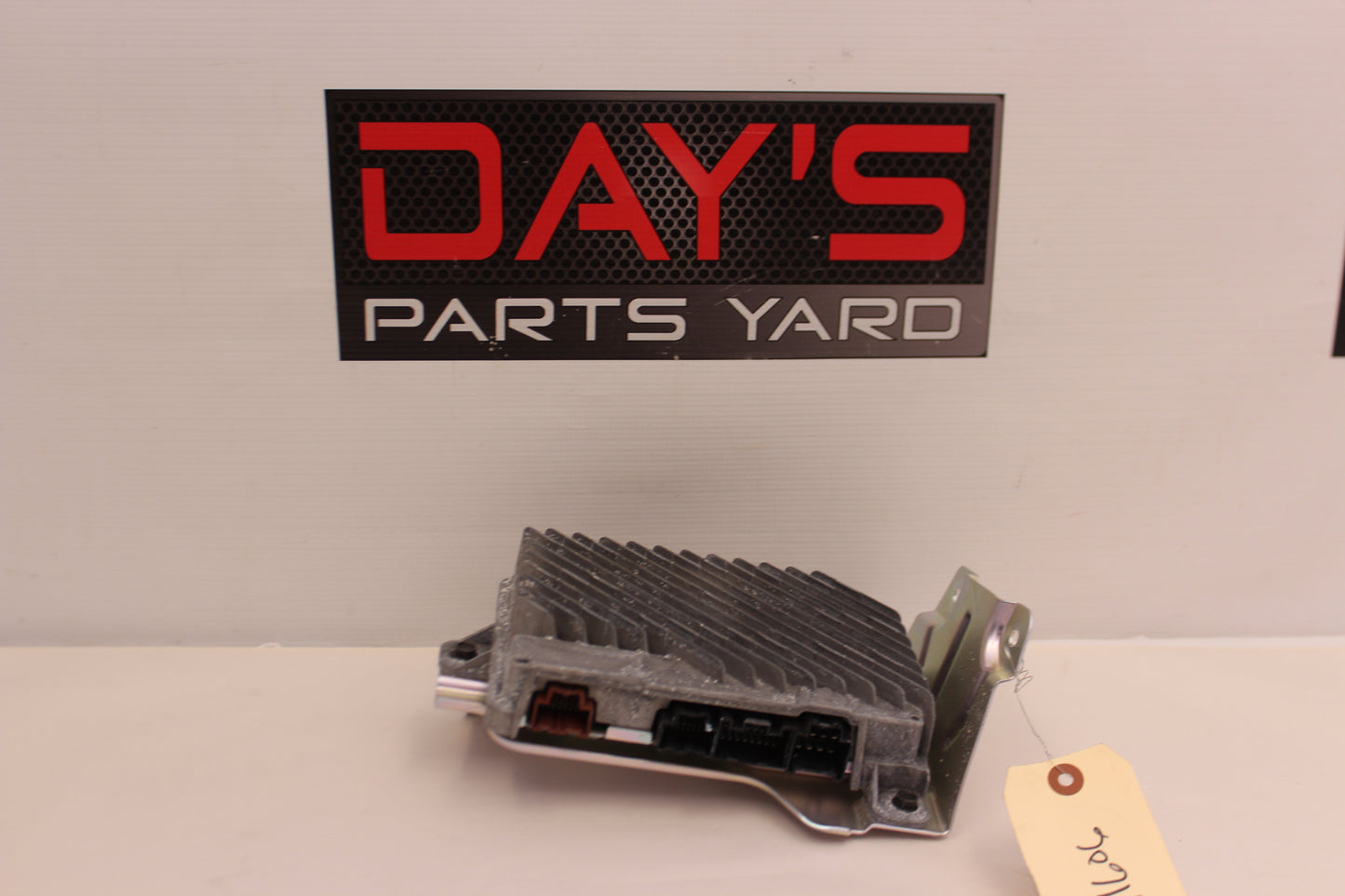 2016 Cadillac CTS-V Radio Stereo Audio Amplifier OEM - Day's Parts Yard