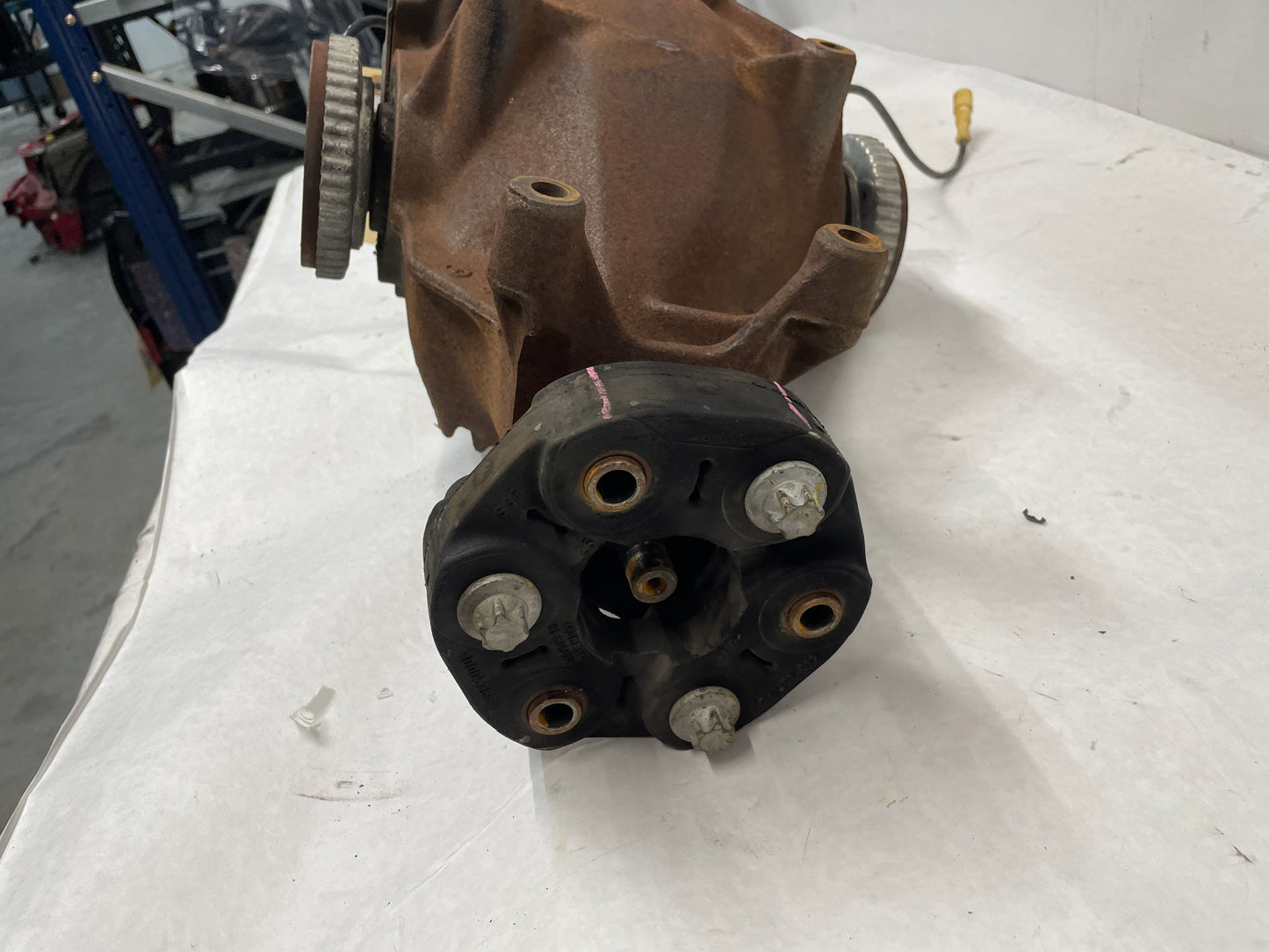 2006 Pontiac GTO Rear End Rearend Carrier Axle Differential 3.46 LSD OEM - Day's Parts Yard