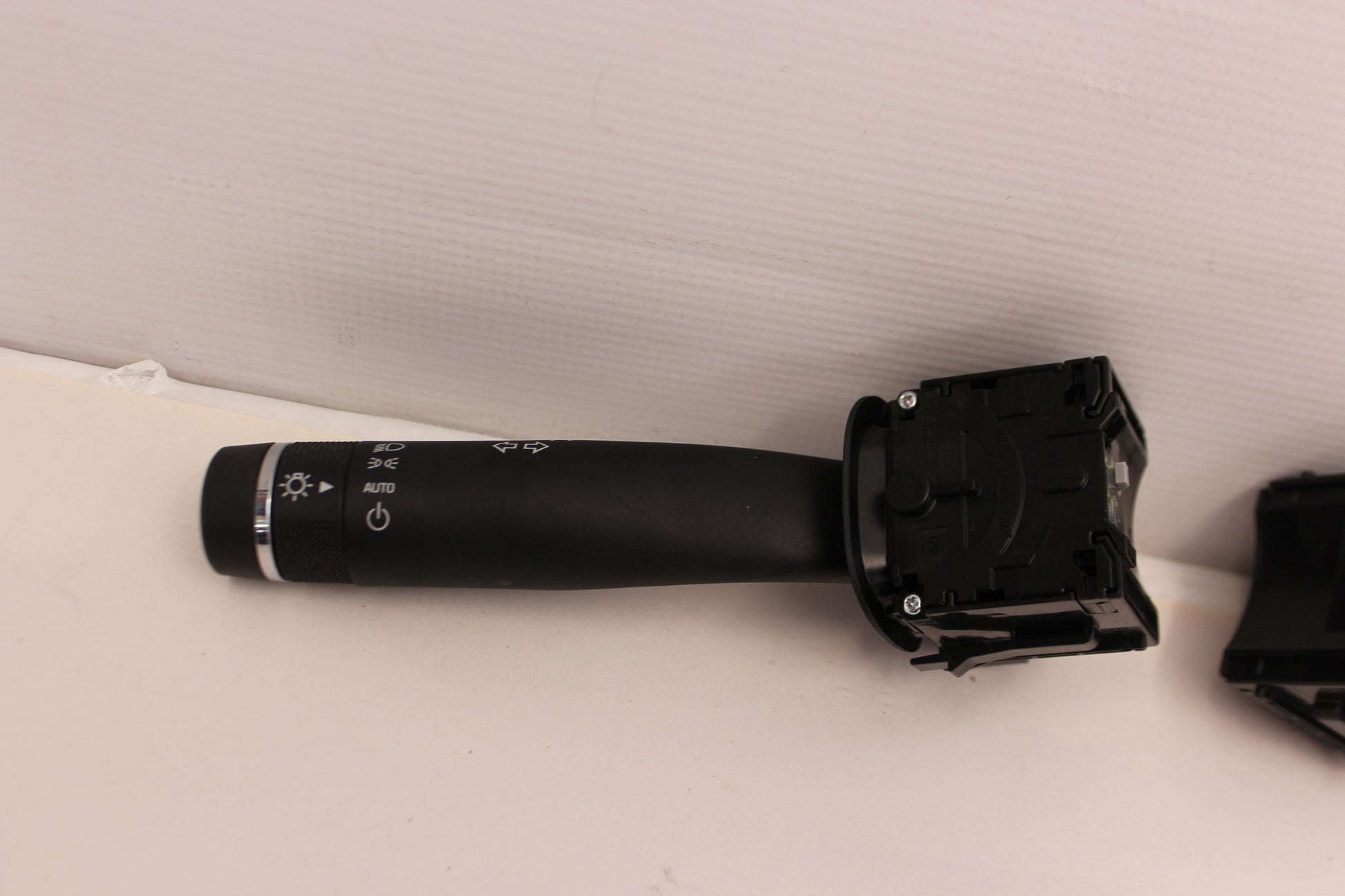 2016 Cadillac CTS-V Windshield Wiper and Turn Signal Control Switches OEM - Day's Parts Yard
