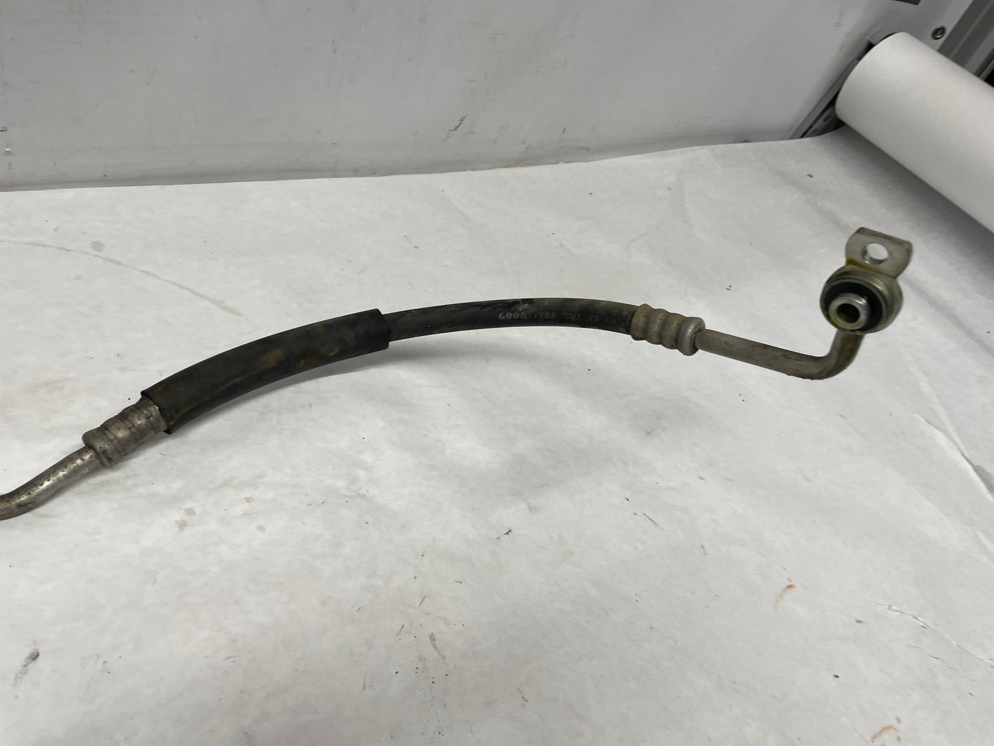 2006 Pontiac GTO A/C AC Air Conditioner Line Hose Tube OEM - Day's Parts Yard