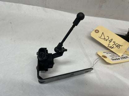 2016 Chevy SS Sedan RH & LH Rear Head Lamp Ride Height Suspension Sensor Set OEM - Day's Parts Yard