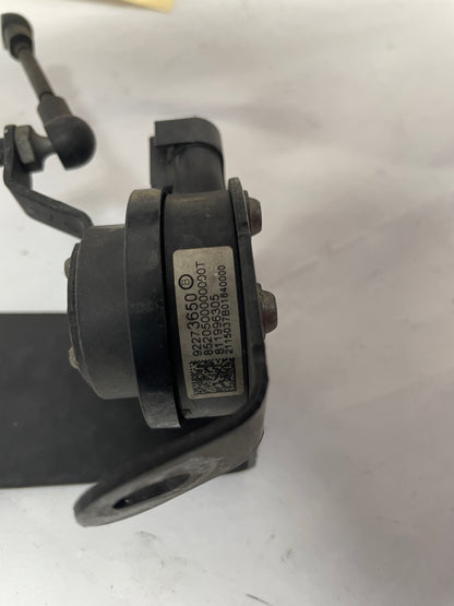 2016 Chevy SS Sedan RH & LH Rear Head Lamp Ride Height Suspension Sensor Set OEM - Day's Parts Yard