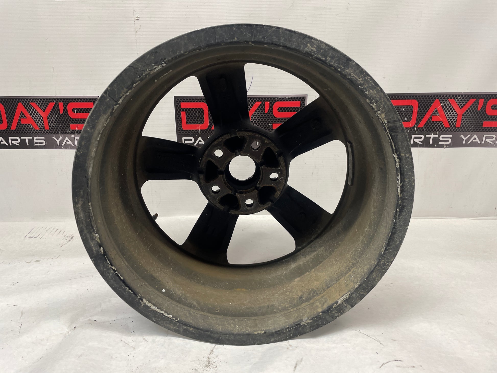 2006 Pontiac GTO Wheel 18X8 OEM - Day's Parts Yard