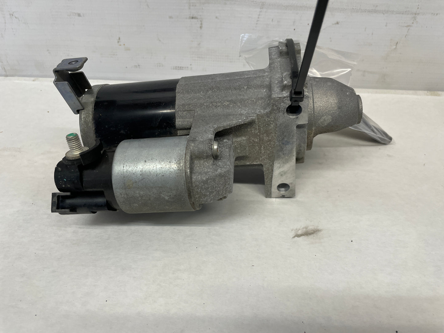 2017 Chevy SS Sedan Starter w/ Hardware Bolts OEM