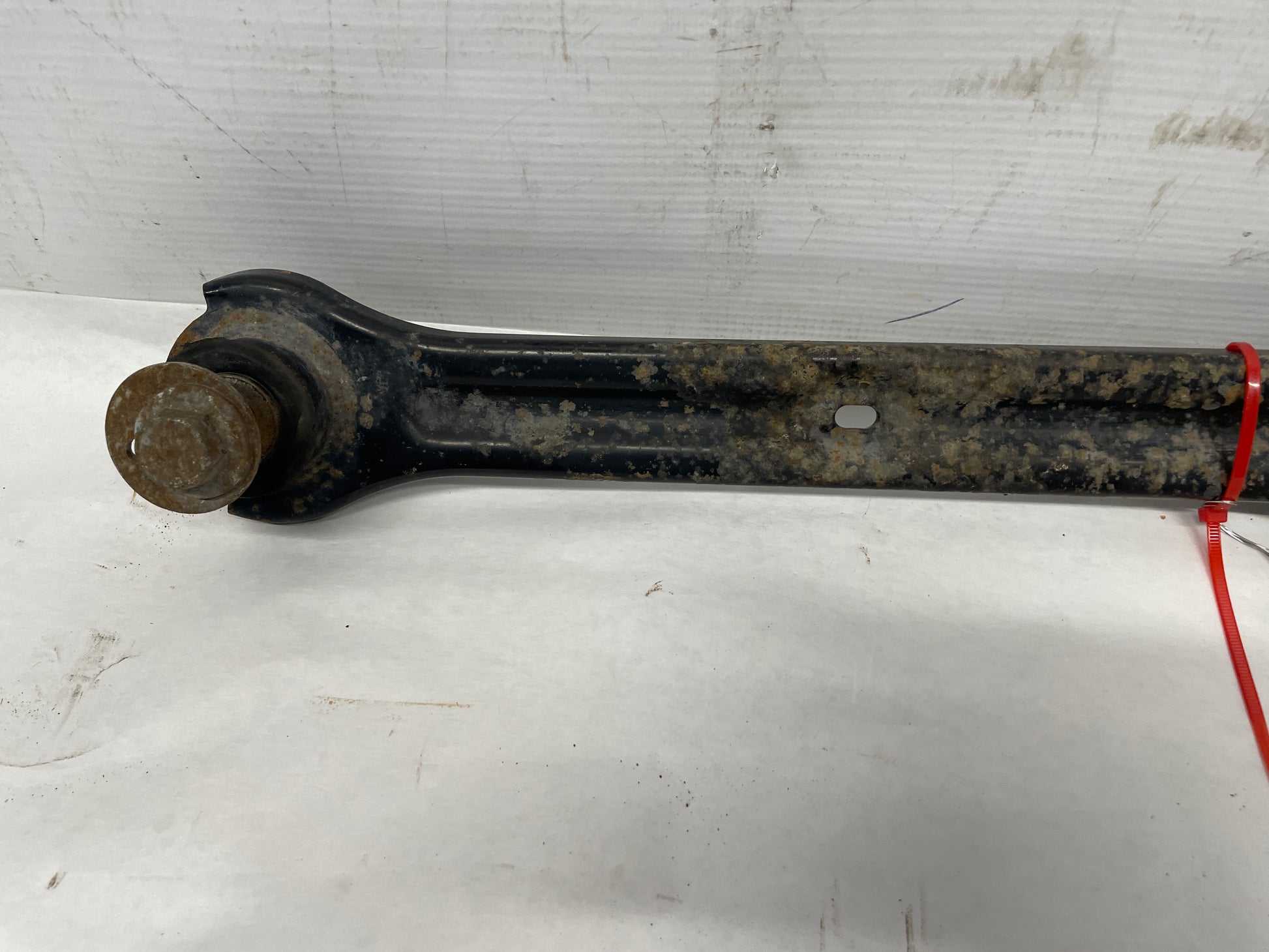 2008 Pontiac G8 GT RH Passenger Rear Suspension Adjuster Link Control Arm OEM - Day's Parts Yard