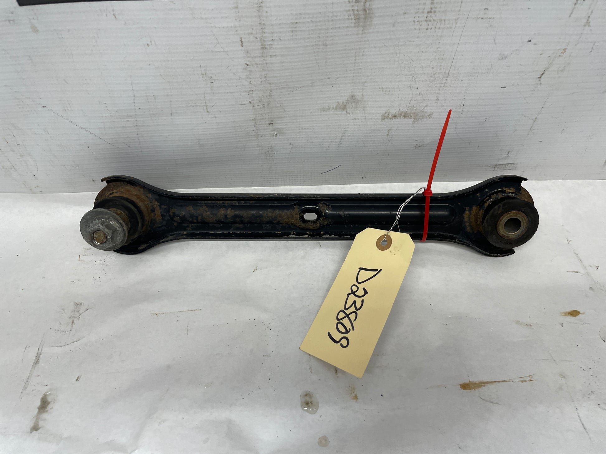 2008 Pontiac G8 GT RH Passenger Rear Suspension Adjuster Link Control Arm OEM - Day's Parts Yard