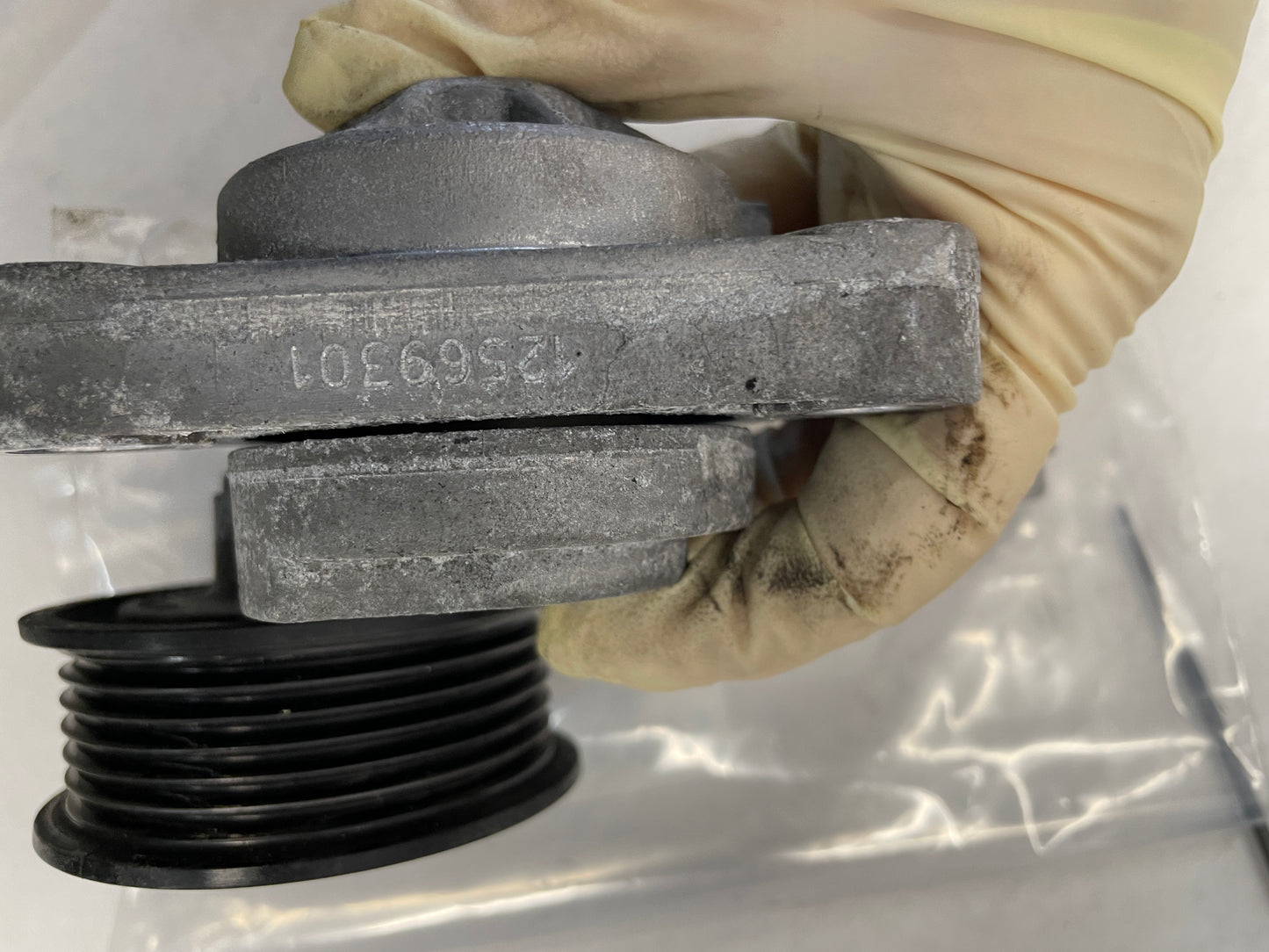 LS1 LS2 LS3 5.7 6.0 6.2 Engine Motor Belt Drive Accessories w/ Hardware OEM