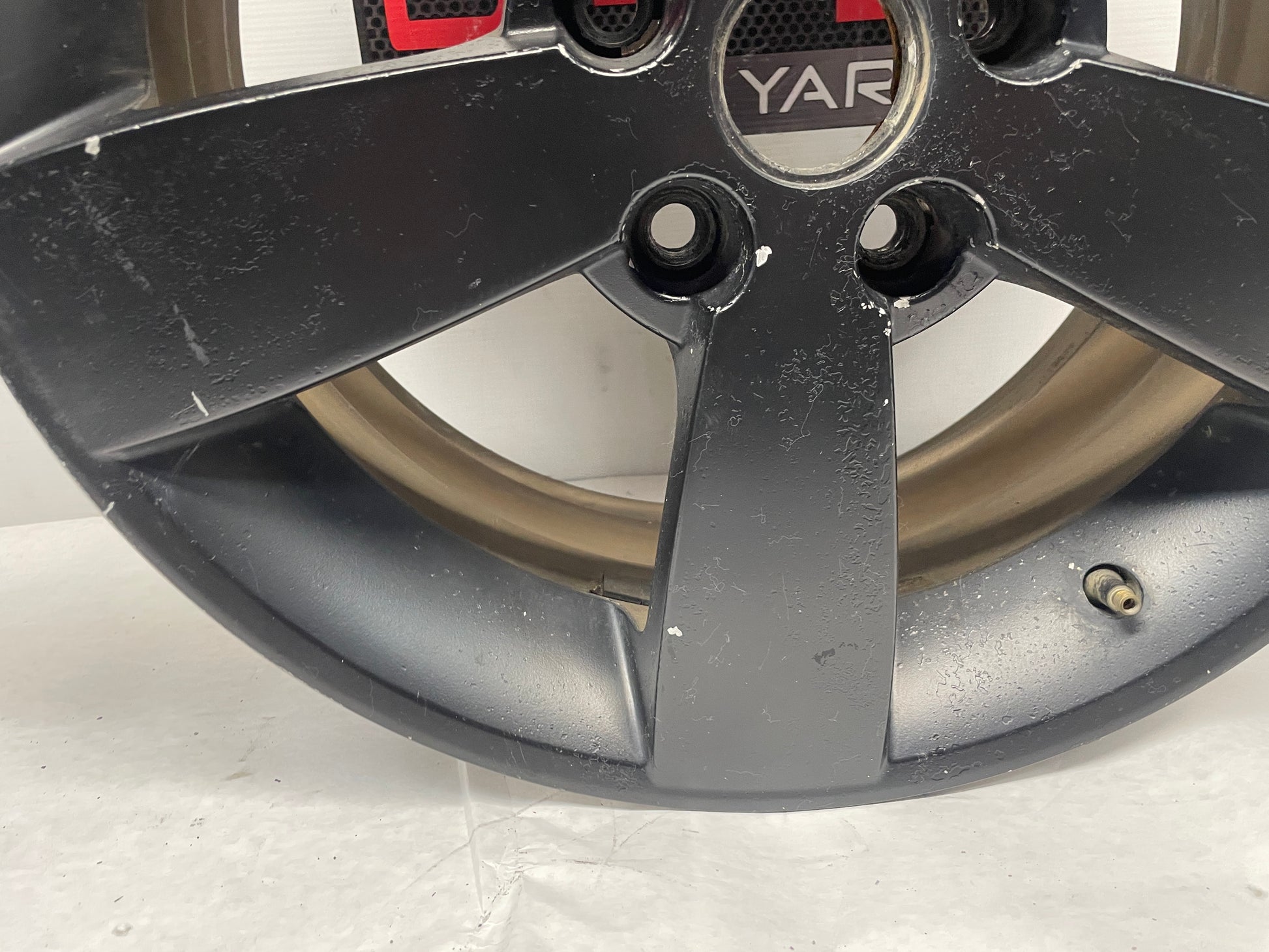 2006 Pontiac GTO Wheel 18X8 OEM - Day's Parts Yard