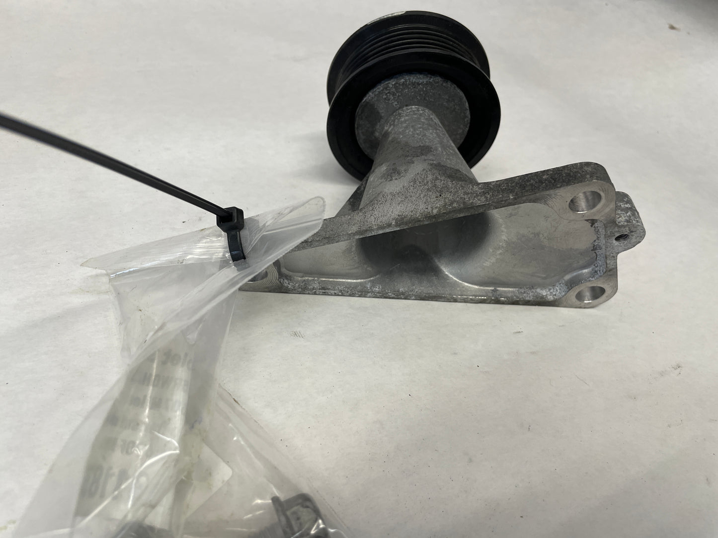 LS1 LS2 LS3 5.7 6.0 6.2 Engine Motor Belt Drive Accessories w/ Hardware OEM