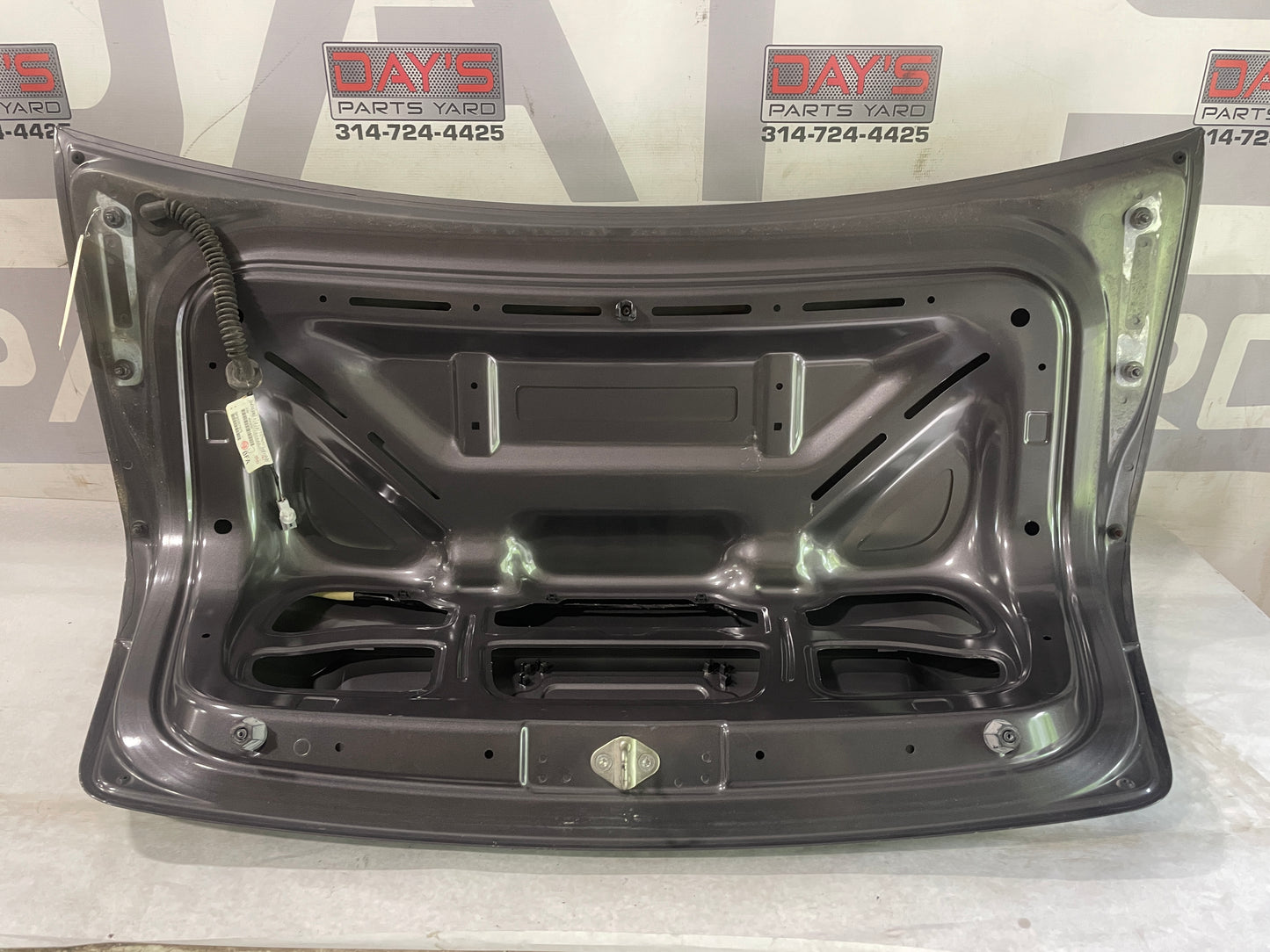 2009 Pontiac G8 Base Trunk Deck Lid OEM
