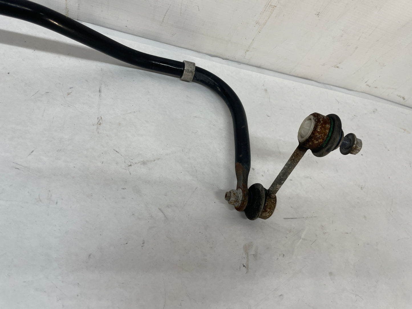 2009 Pontiac G8 GT Rear Suspension Stabilizer Sway Bar OEM - Day's Parts Yard