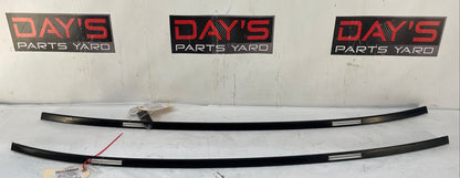 2009 Pontiac G8 GT RH & LH Roof Panel Joint Finish Molding Trim OEM - Day's Parts Yard