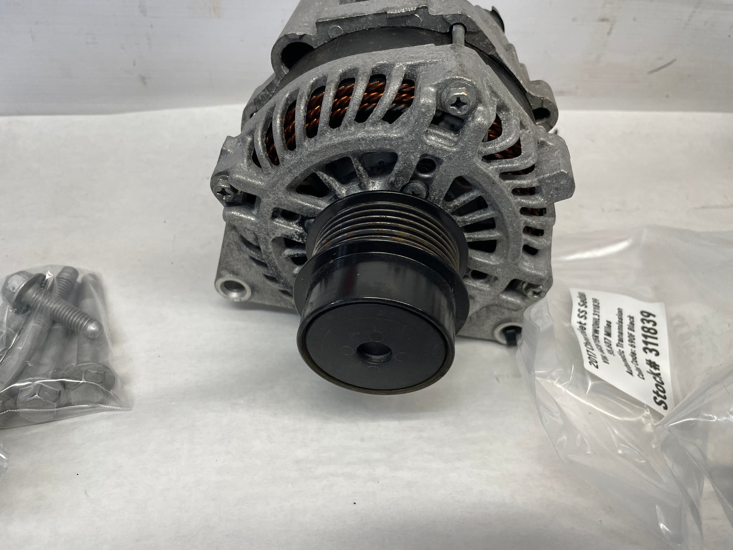 LS1 LS2 LS3 5.7 6.0 6.2 Engine Motor Belt Drive Accessories w/ Hardware OEM
