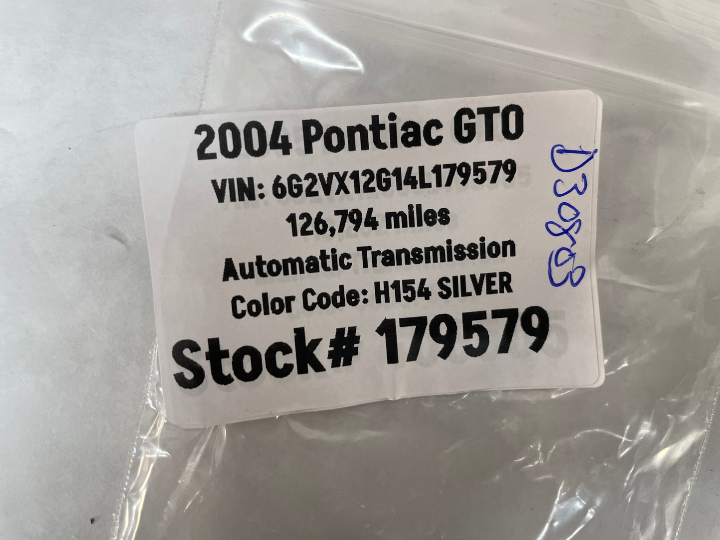 2004 Pontiac GTO RH & LH Sunvisor Sun Visor Clips OEM