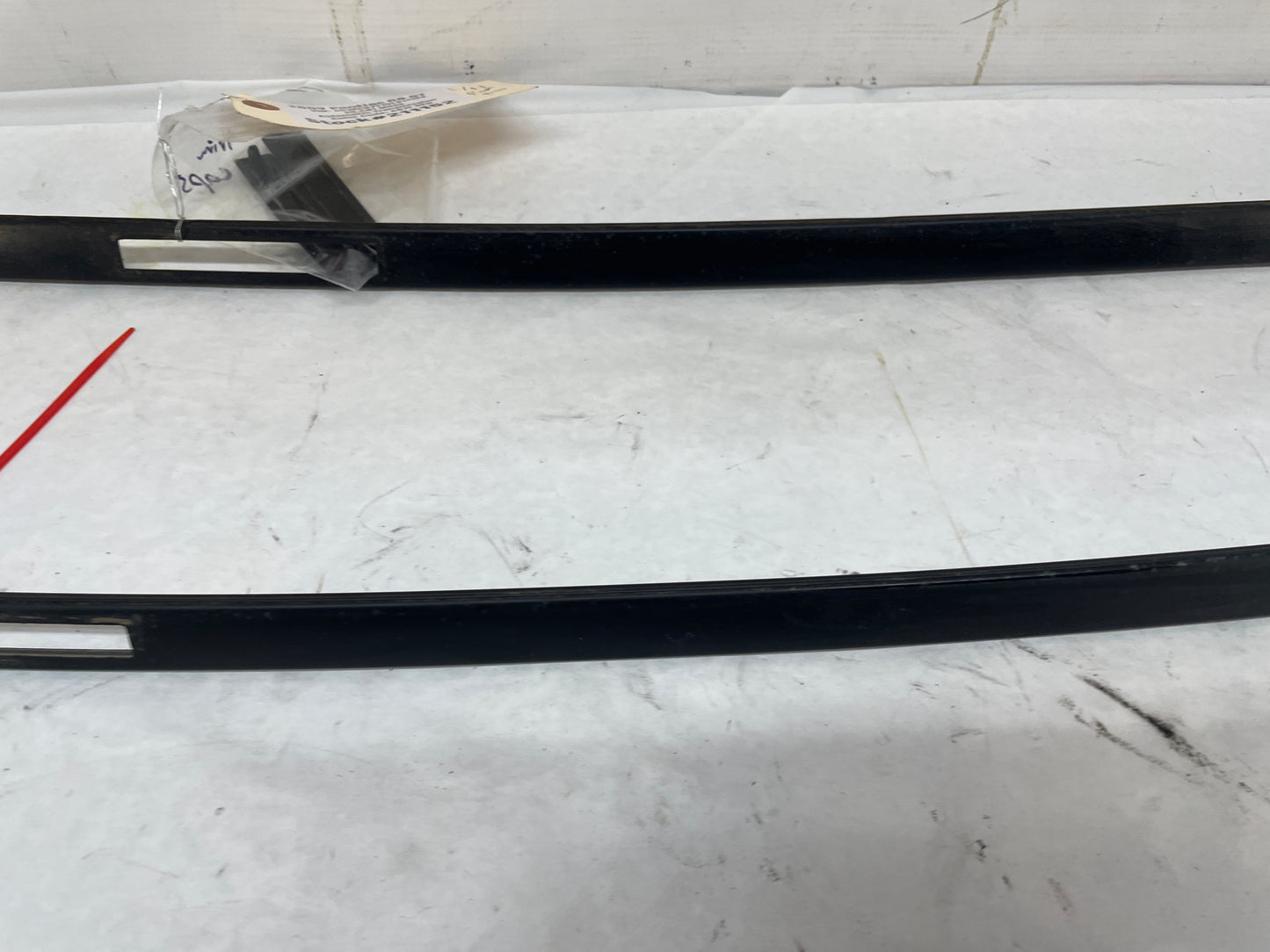 2009 Pontiac G8 GT RH & LH Roof Panel Joint Finish Molding Trim OEM - Day's Parts Yard