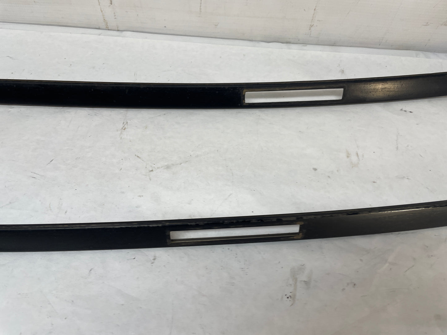 2009 Pontiac G8 GT RH & LH Roof Panel Joint Finish Molding Trim OEM - Day's Parts Yard