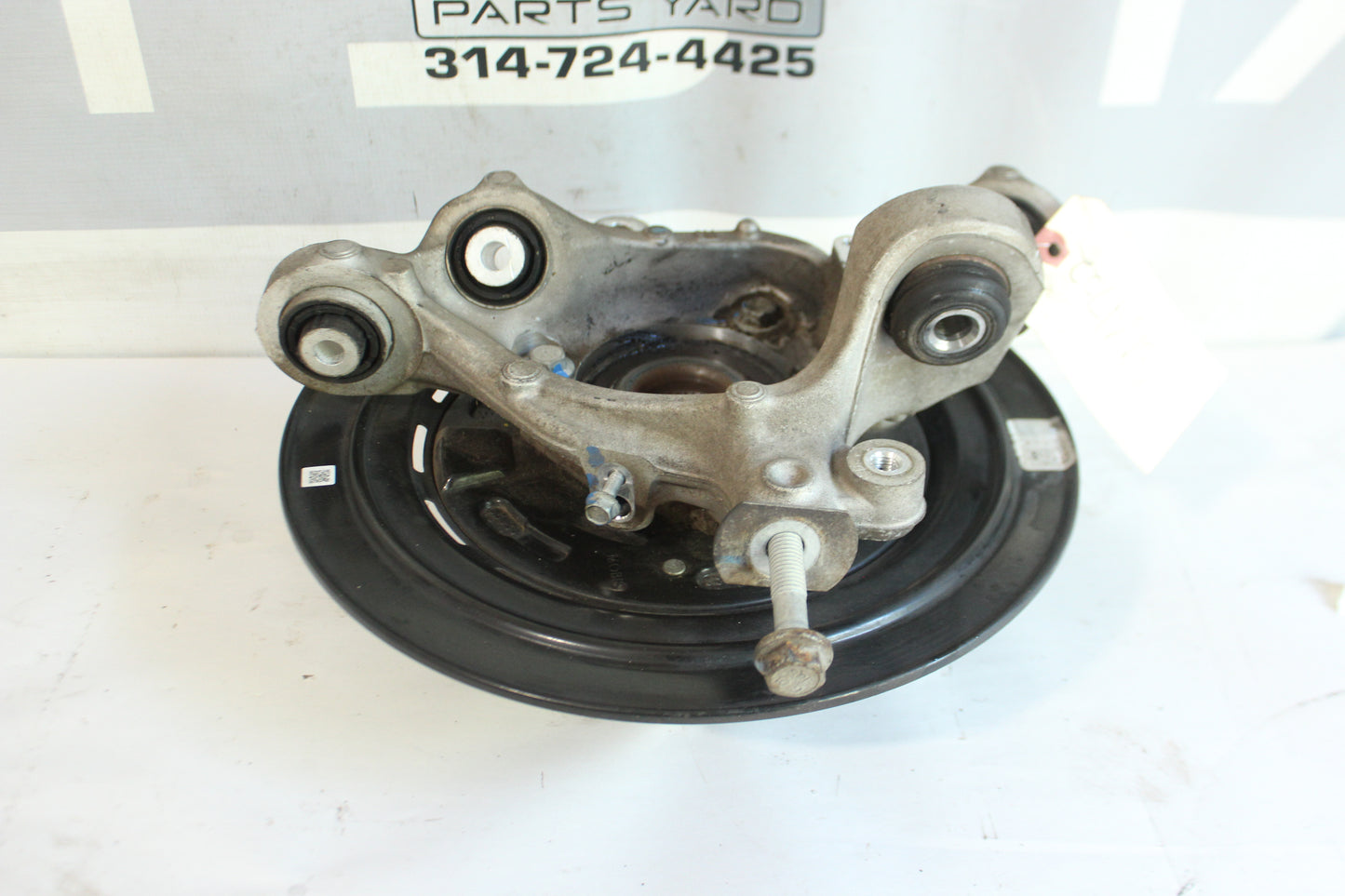 2018 Cadillac CTS-V Rear LH Driver Knuckle Spindle Hub OEM