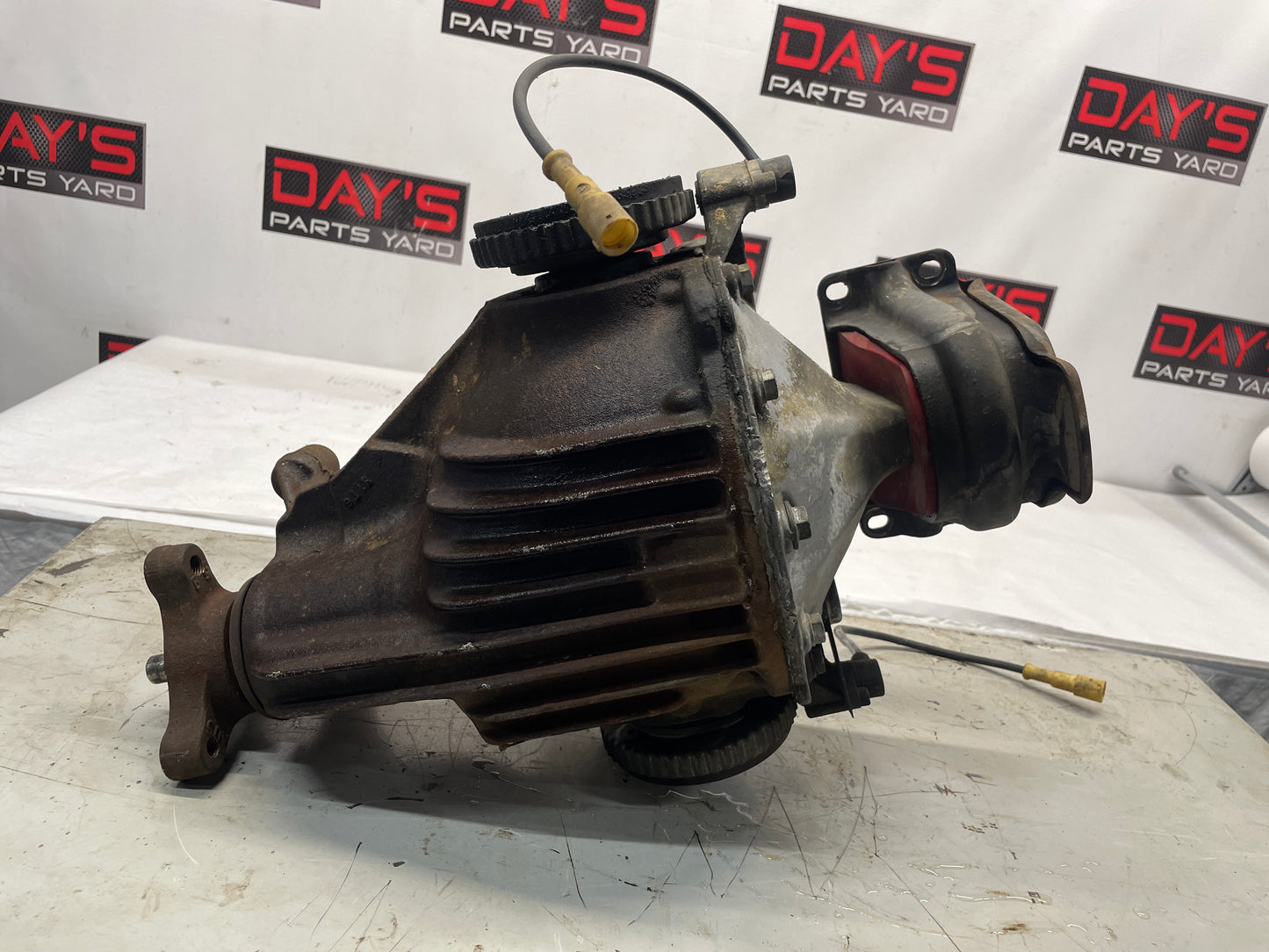 2006 Pontiac GTO Rear End Rearend Carrier Axle Differential 3.46 LSD OEM - Day's Parts Yard