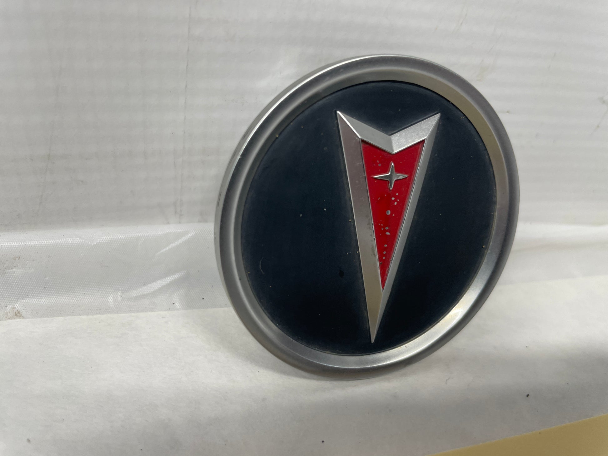2006 Pontiac GTO Wheel Center Cap OEM - Day's Parts Yard