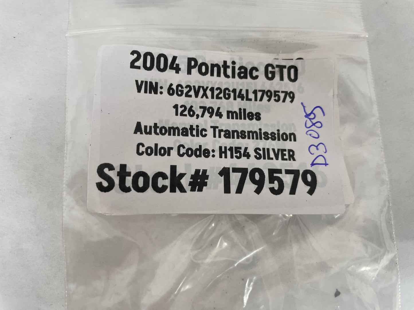 2004 Pontiac GTO Radiator Rubber Bushings Clips Isolators OEM