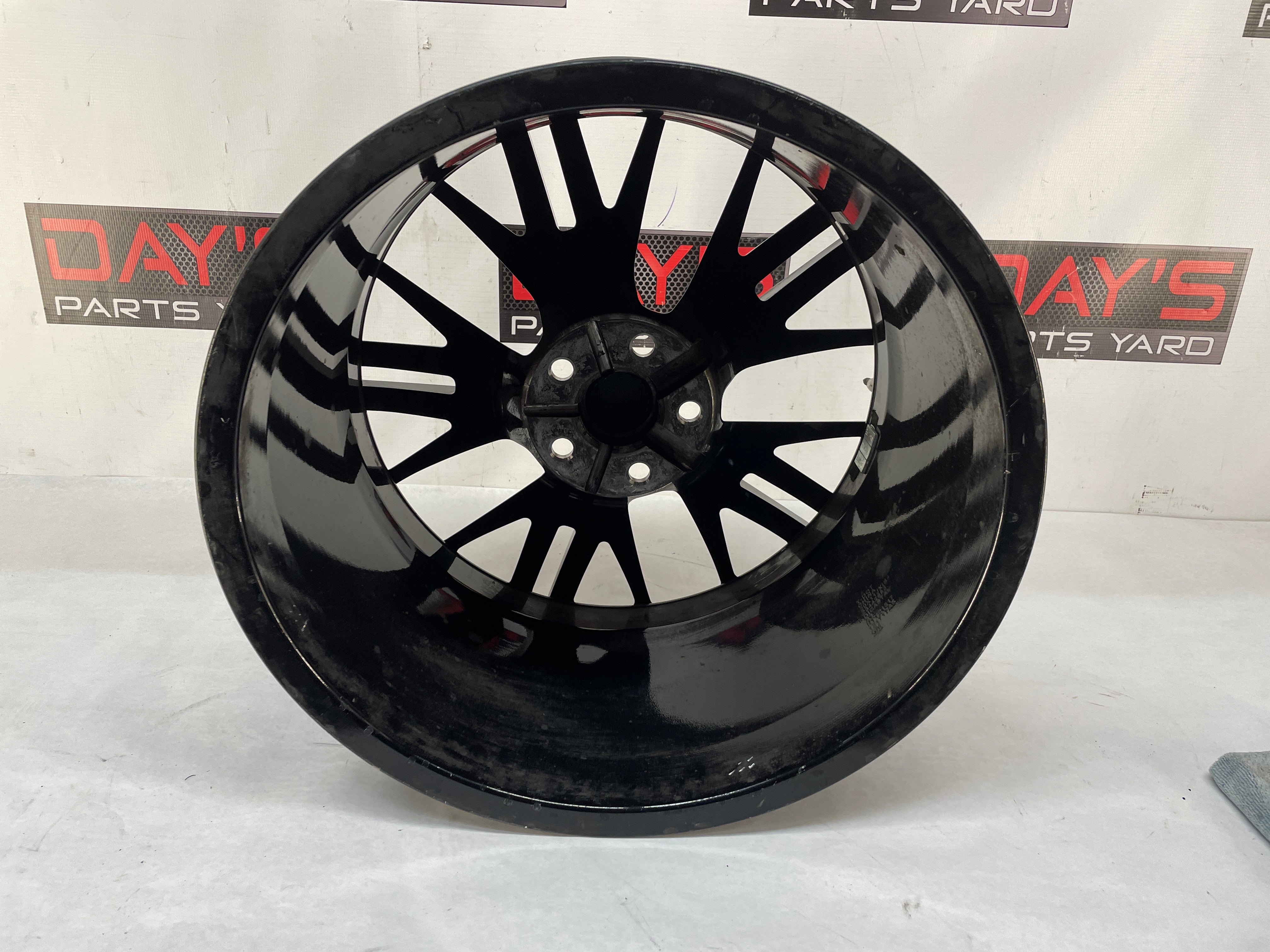 82　まる 2018 Chevy Camaro ZL1 Factory OEM Rear Wheel 20X11