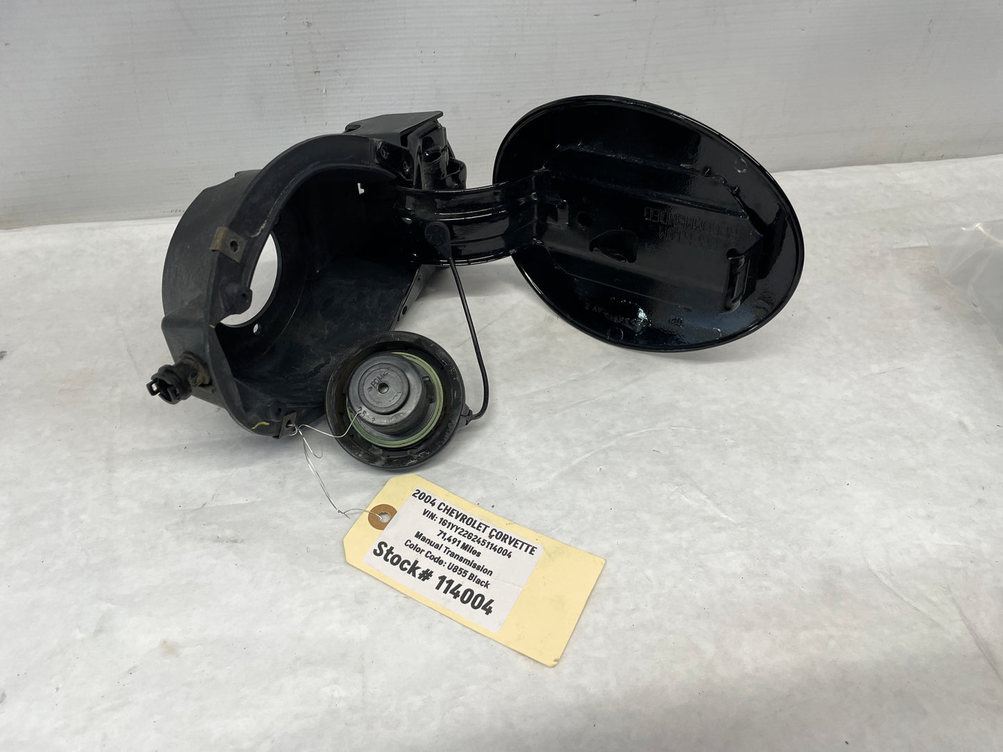 2004 Chevy C5 Corvette Complete Fuel Gas Door Lid Assembly OEM - Day's Parts Yard