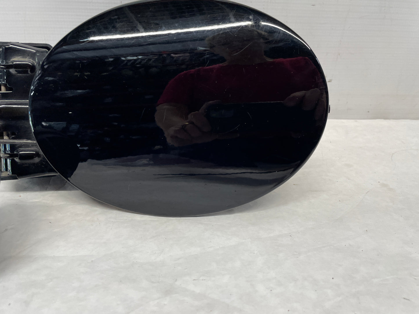 2004 Chevy C5 Corvette Complete Fuel Gas Door Lid Assembly OEM - Day's Parts Yard