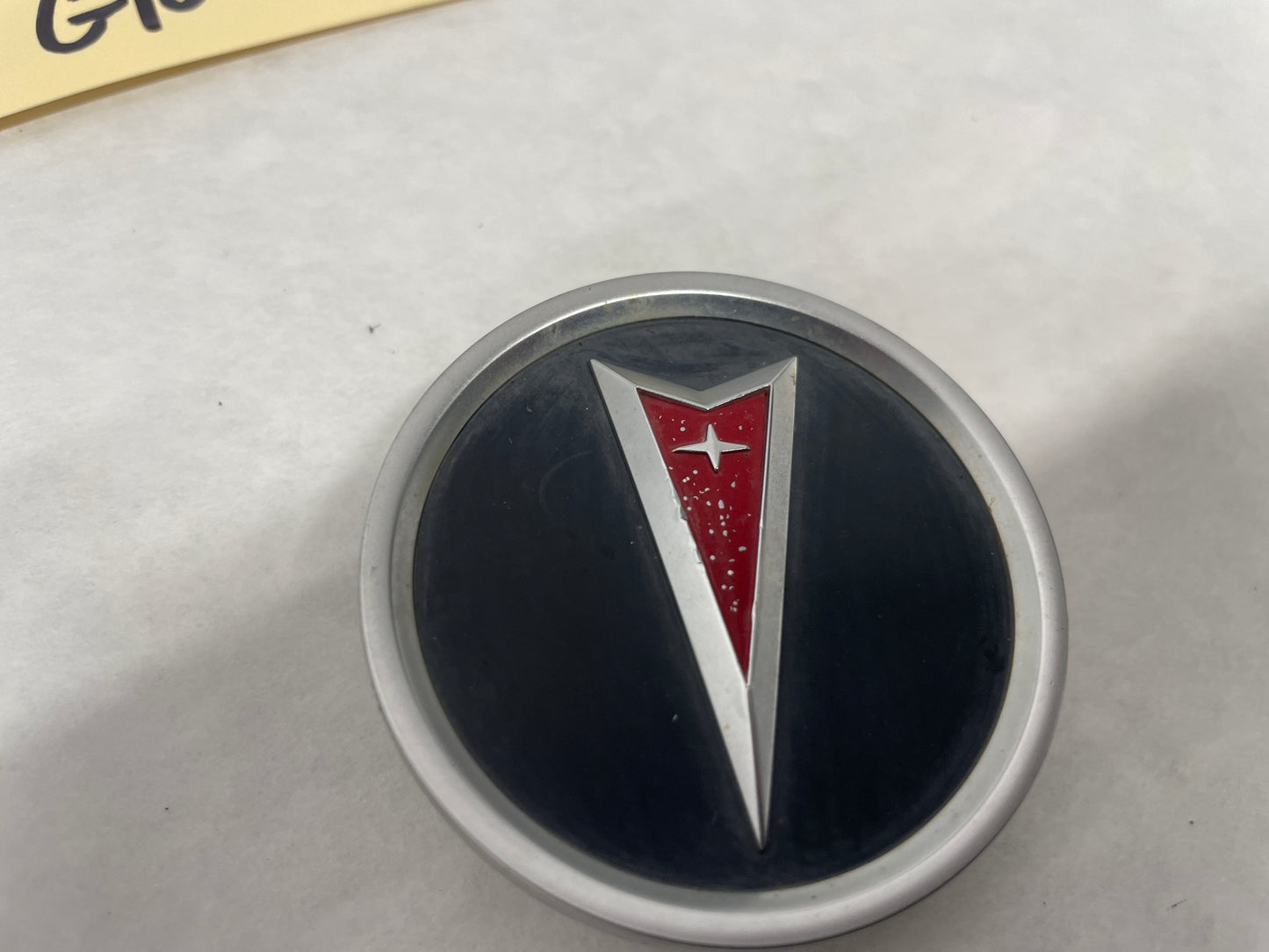 2006 Pontiac GTO Wheel Center Cap OEM - Day's Parts Yard