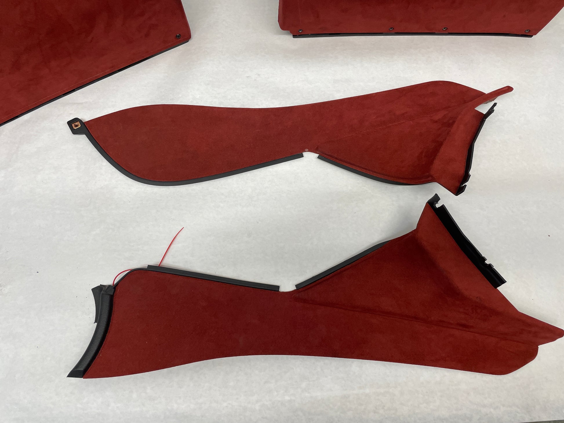2004 Pontiac GTO Red Interior Trim Glove Box Knee Bolster Console Suedes OEM - Day's Parts Yard