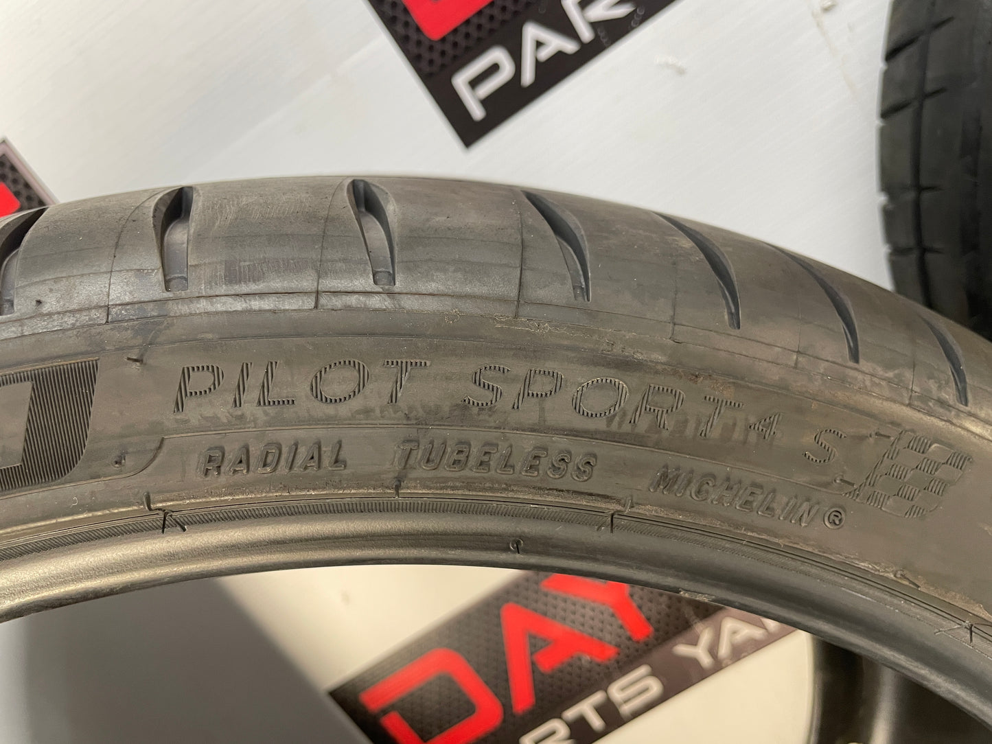 Michelin Pilot Sport 4S 285/30ZR20 Tire Set