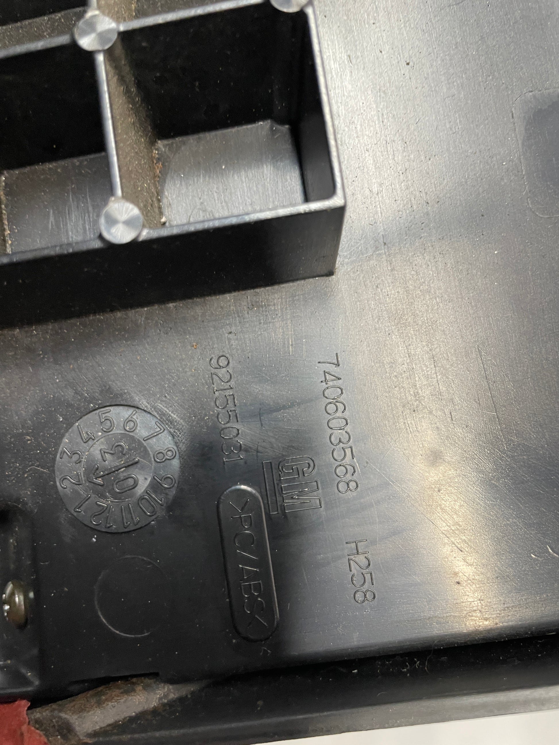 2004 Pontiac GTO Red Interior Trim Glove Box Knee Bolster Console Suedes OEM - Day's Parts Yard