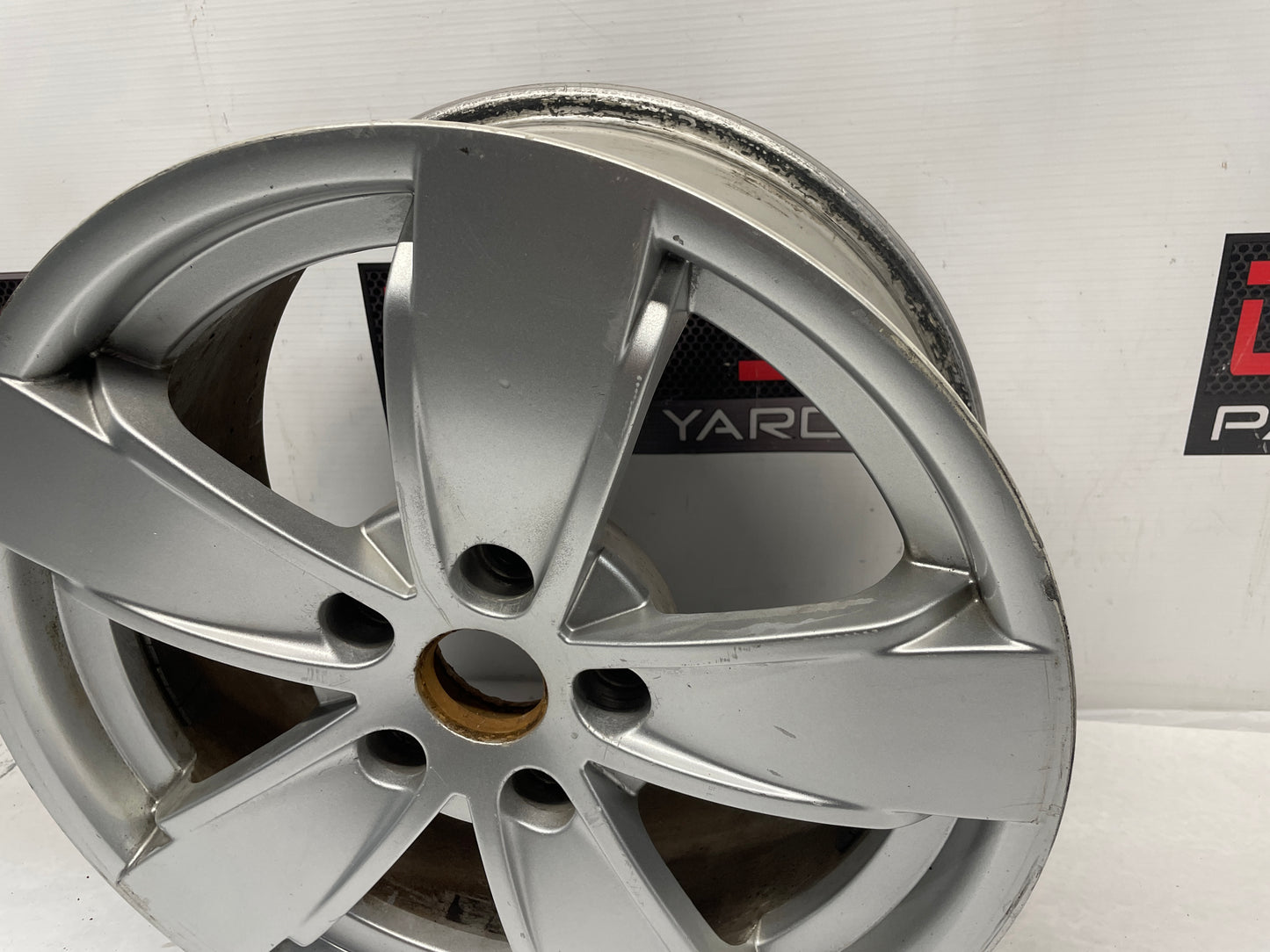 2006 Pontiac GTO  Factory OEM Wheel 17X8 - Day's Parts Yard