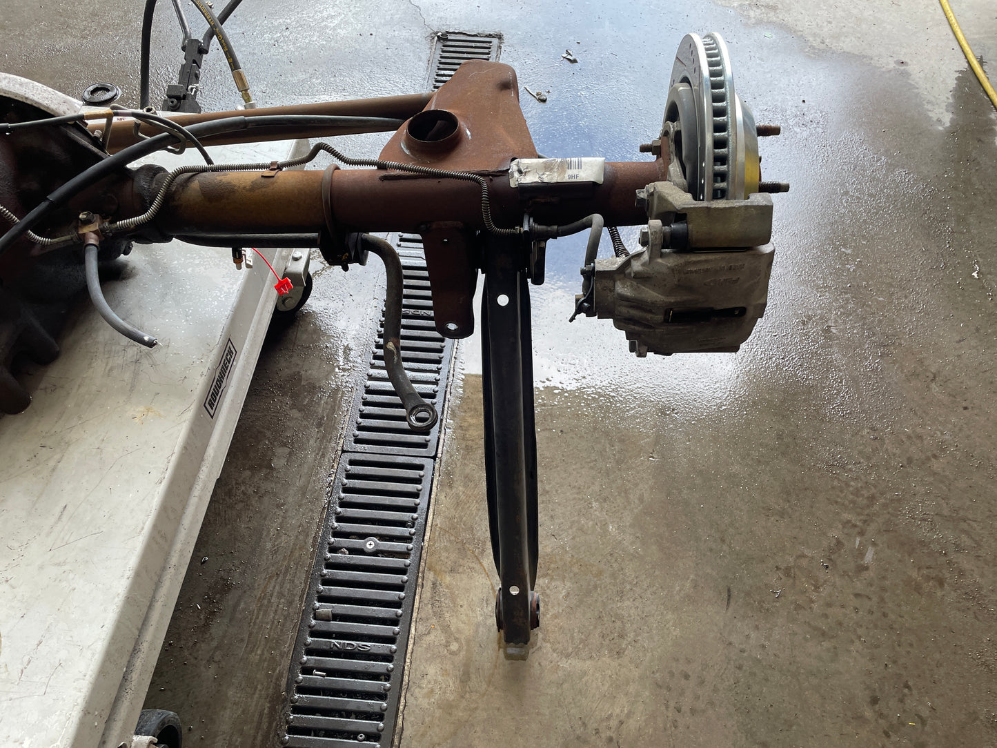 1999 Chevy Camaro Z28 SS Rear End Rearend Carrier Axle Differential 3.23 LSD OEM