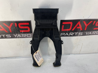 2009 Pontiac G8 GT HVAC Rear Floor Center Console Air Vent Duct OEM - Day's Parts Yard