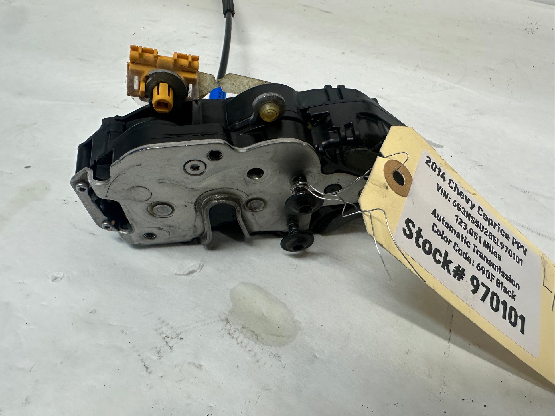 2014 Chevy Caprice PPV LH Driver Front Door Lock Actuator OEM - Day's Parts Yard