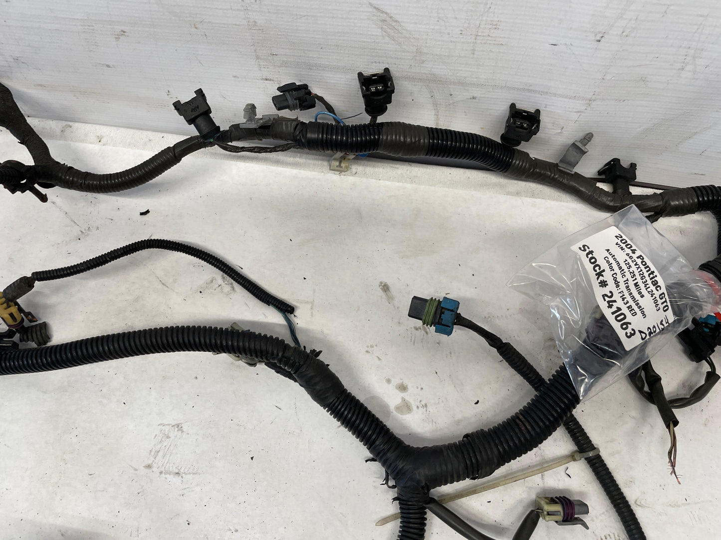 2004 Pontiac GTO Engine Motor Automatic Transmission Wire Wiring Harness OEM