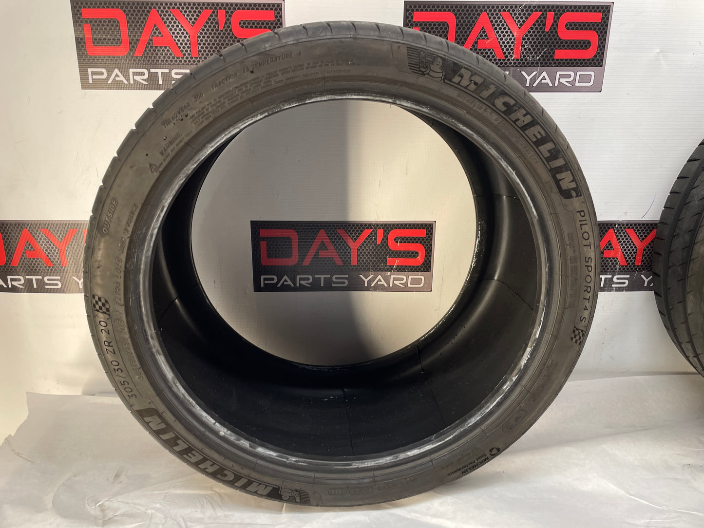 Michelin Pilot Sport 4S ZP 305/30ZR20 Tire Set