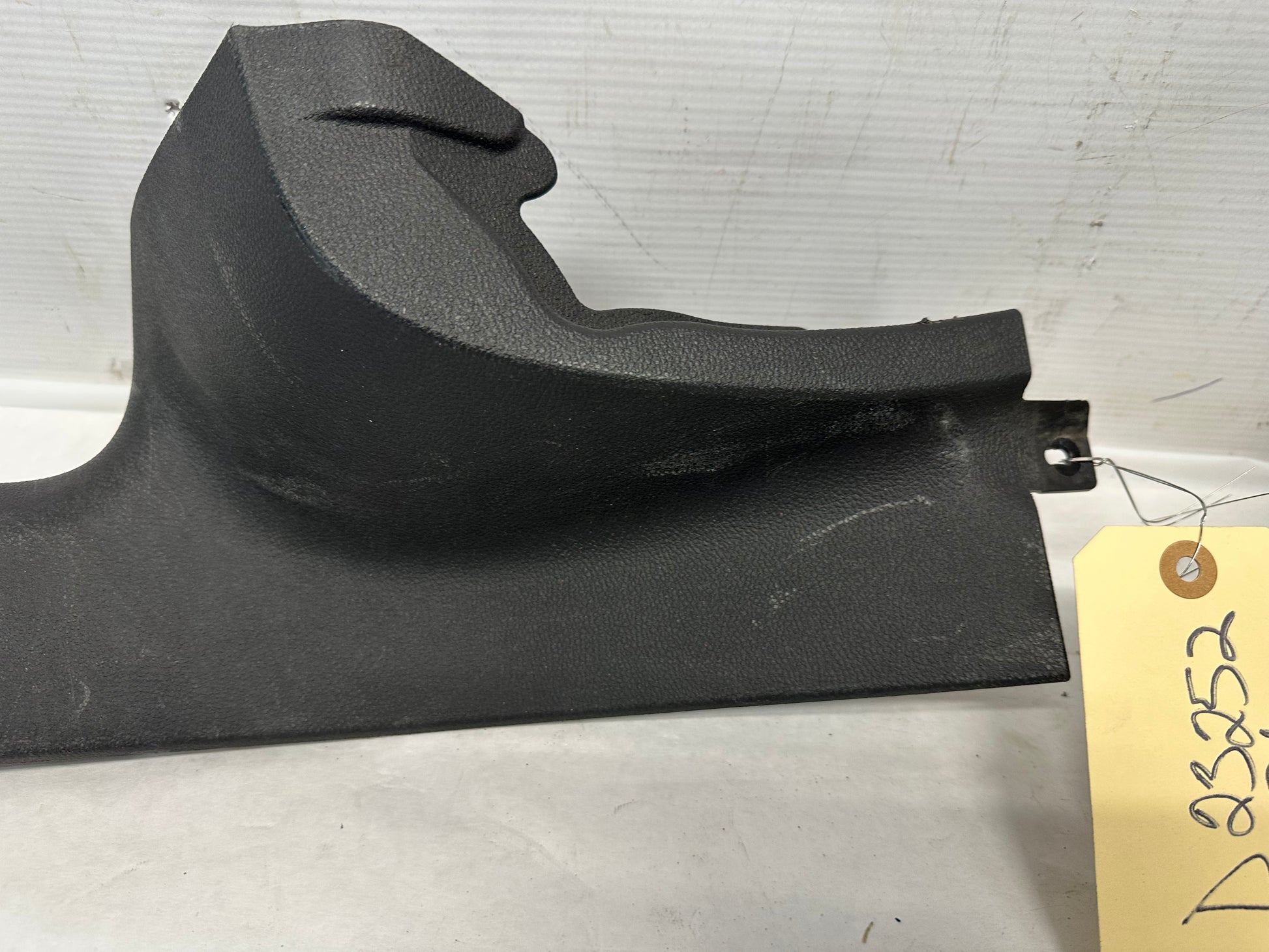 2014 Chevy Caprice PPV RH & LH Rear Interior Carpet Retainer Sill Trim OEM - Day's Parts Yard