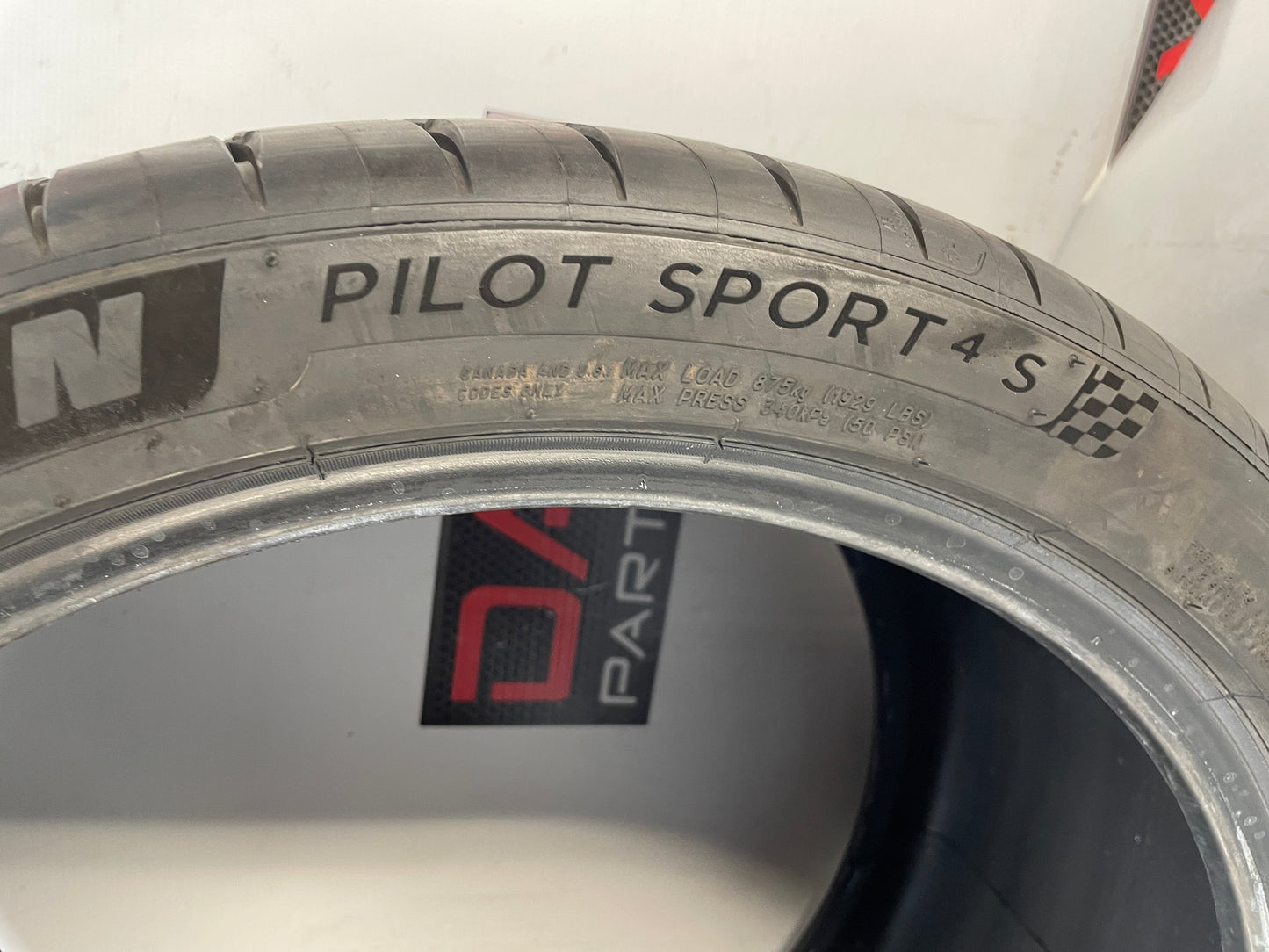 Michelin Pilot Sport 4S ZP 305/30ZR20 Tire Set