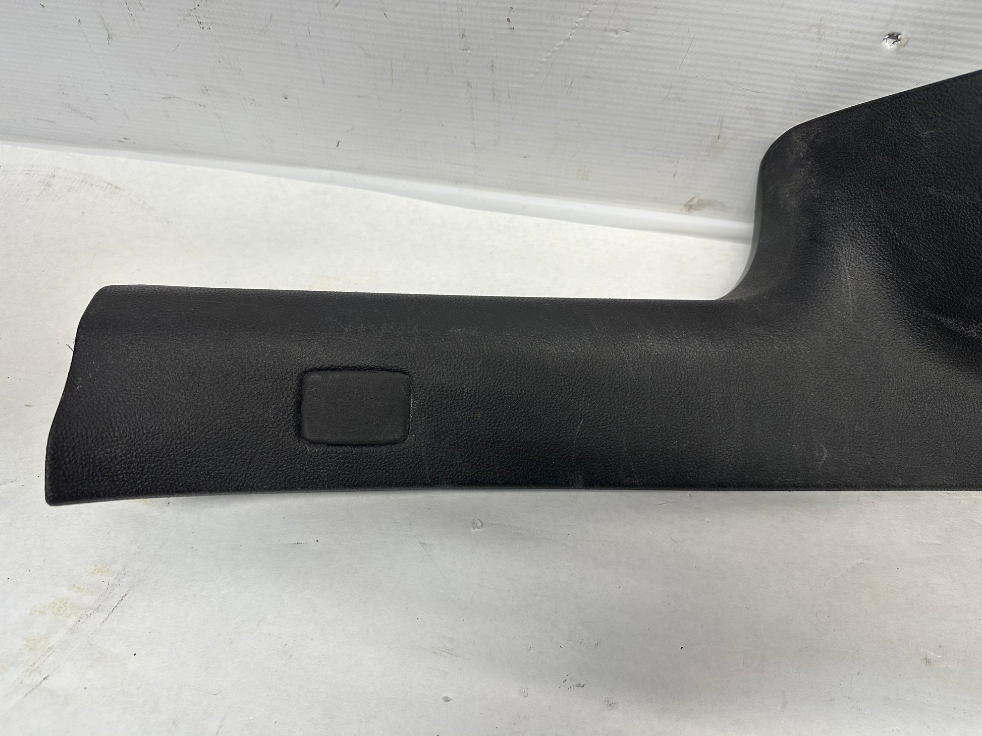 2014 Chevy Caprice PPV RH & LH Rear Interior Carpet Retainer Sill Trim OEM - Day's Parts Yard