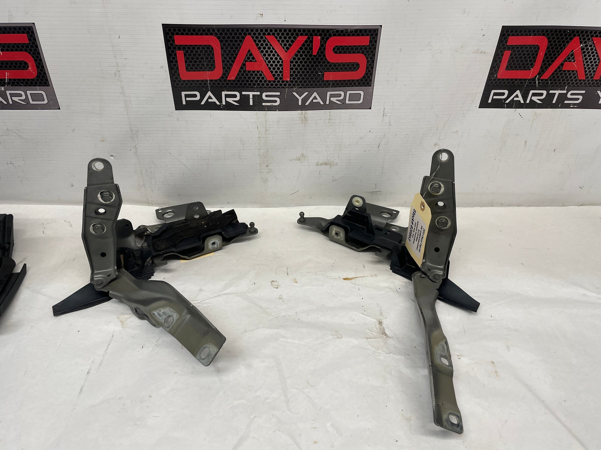 2013 Chevy Caprice RH & LH Hood Hinges Set OEM - Day's Parts Yard