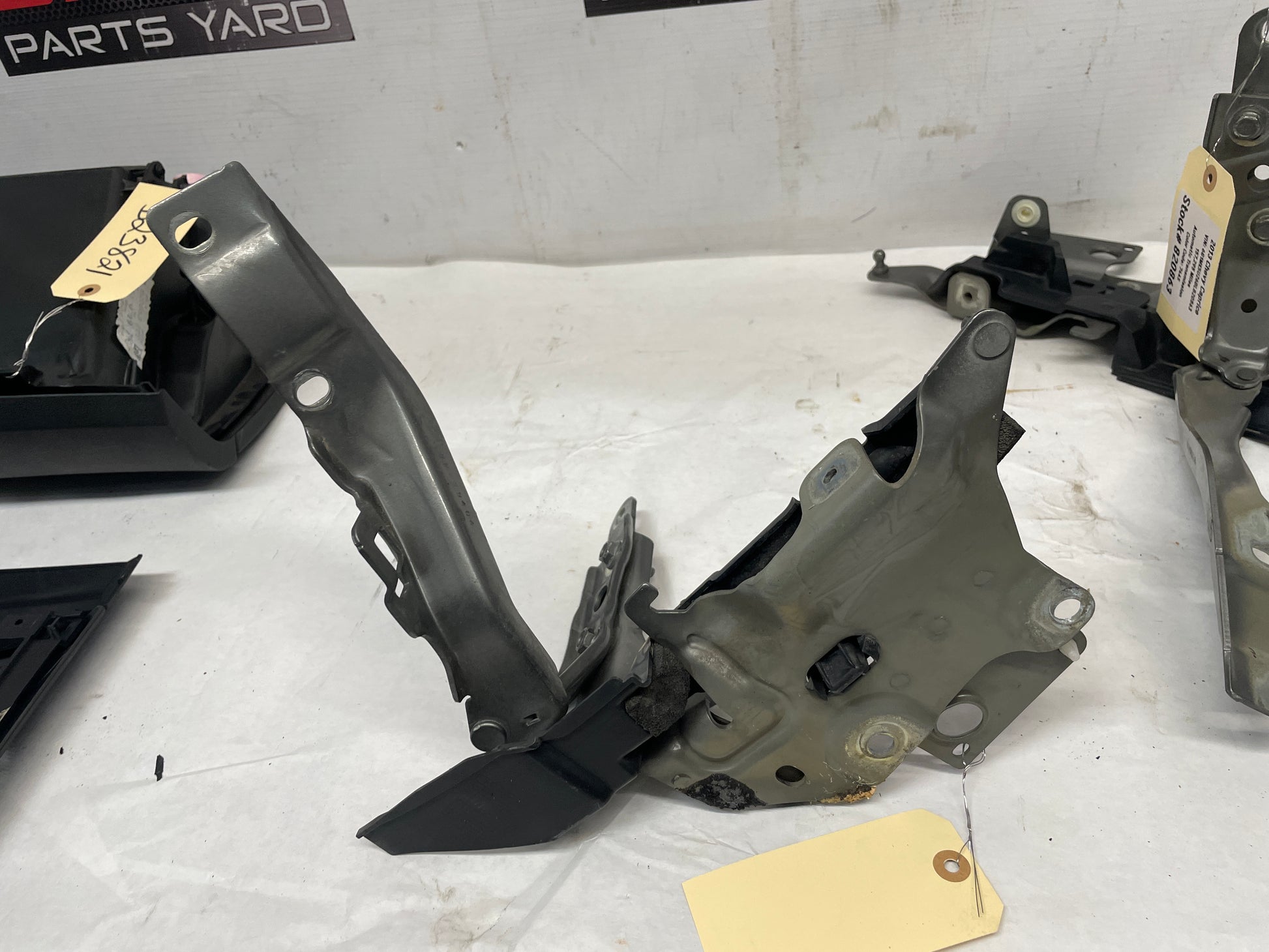 2013 Chevy Caprice RH & LH Hood Hinges Set OEM - Day's Parts Yard