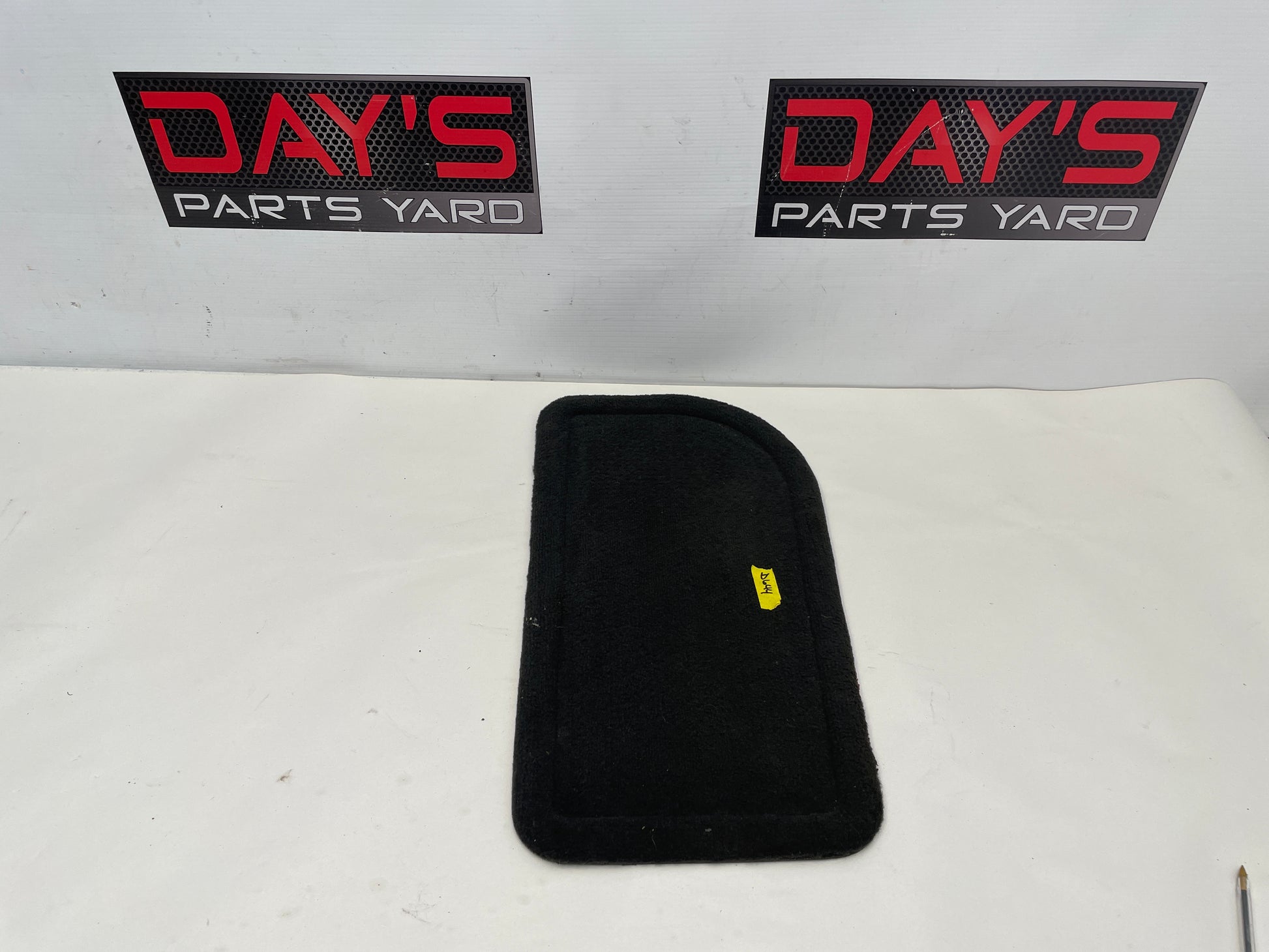 2008-2009 Cadillac CTS-V Rear Right Floor Mat PRD06008 OEM - Day's Parts Yard
