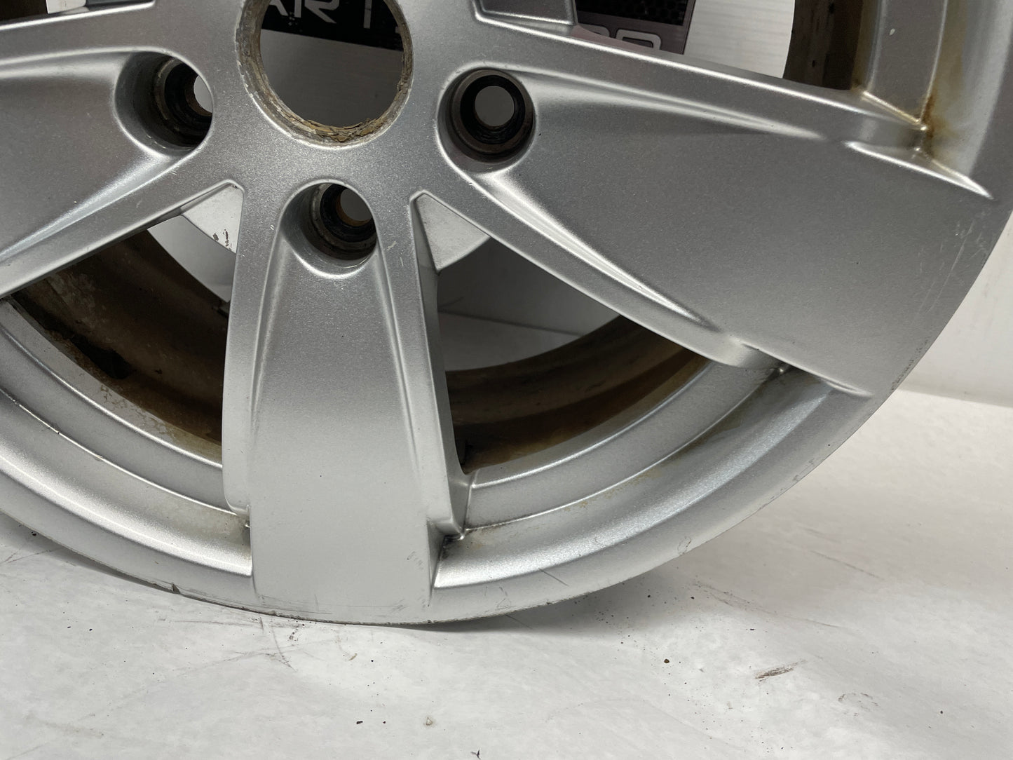 2006 Pontiac GTO  Factory OEM Wheel 17X8 - Day's Parts Yard