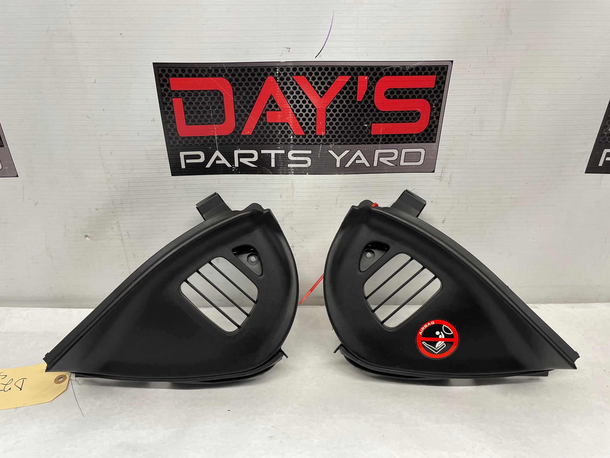 2004 Pontiac GTO RH & LH Dash End Trim Panel OEM - Day's Parts Yard