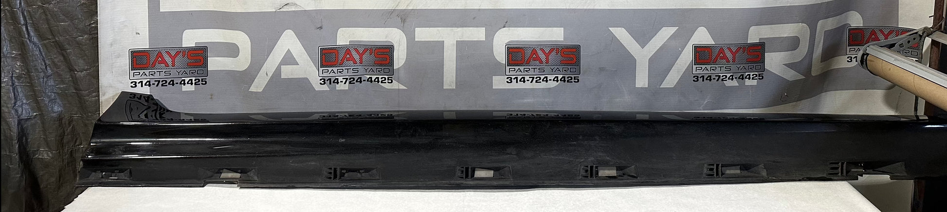 2016 Chevy SS Sedan RH Passenger Rocker Molding Panel Trim OEM - Day's Parts Yard