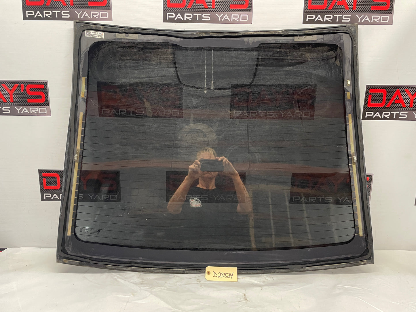 2013 Chevy Caprice Rear Back Glass Windshield Window OEM LOCAL PICK UP - Day's Parts Yard
