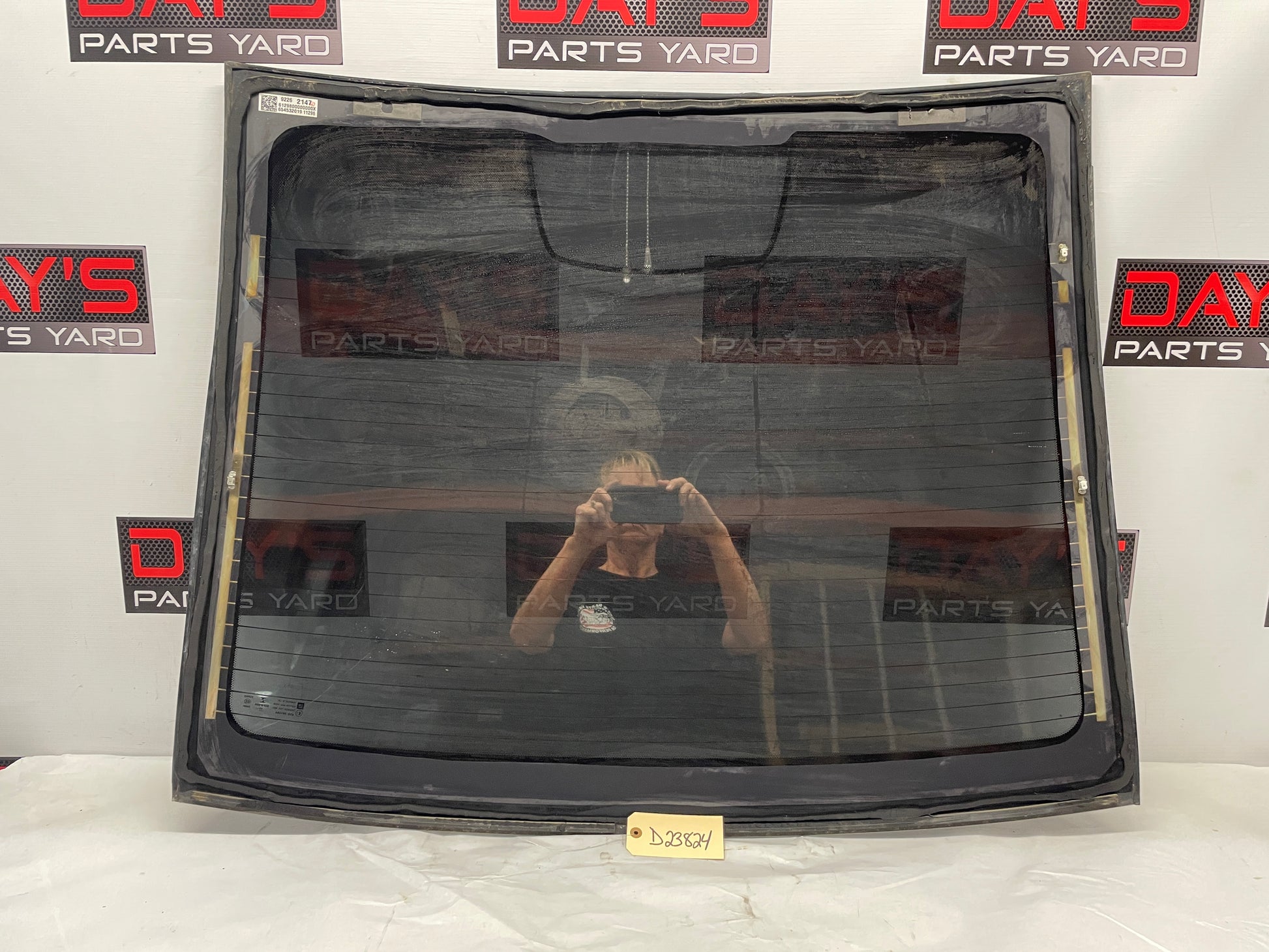 2013 Chevy Caprice Rear Back Glass Windshield Window OEM LOCAL PICK UP - Day's Parts Yard